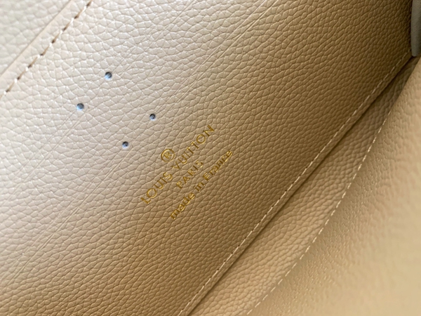 LVコピーウォレット内部構造